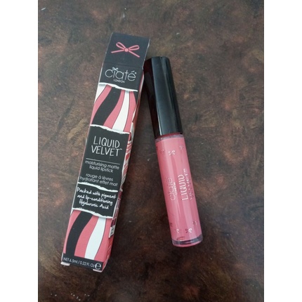 CIATE LONDON Liquid Velvet Увлажняющая матовая жидкая губная помада 0,22 жидких унций
CIATE LONDON Liquid Velvet Увлажняющая матовая жидкая губная помада 0,22 жидких унций