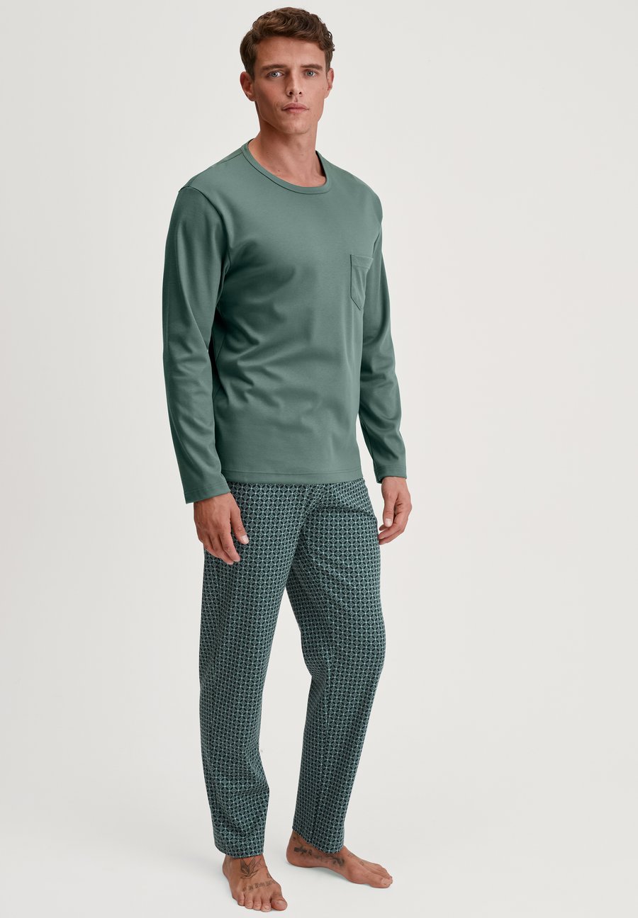 Пижамный комплект Calida COMFY LANG SET, Dark Glen/Dark Green
Пижамный комплект Calida COMFY LANG SET, Dark Glen/Dark Green