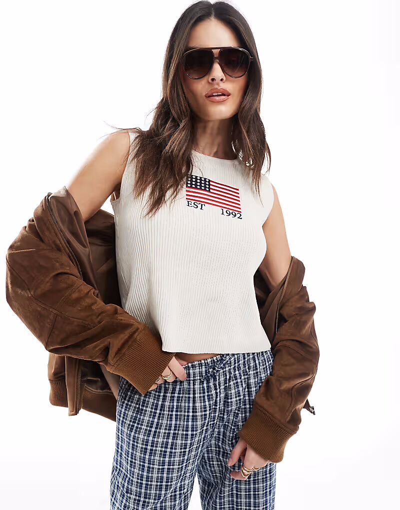 Жилет Daisy Street с изображением США белого цвета
Жилет Daisy Street с изображением США белого цвета