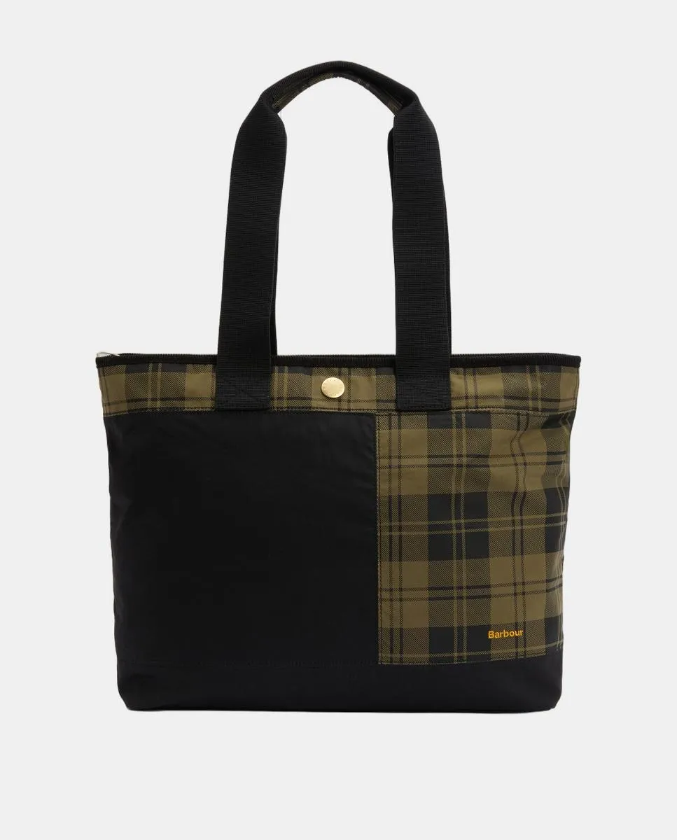Вощеная сумка-тоут с клетчатыми вставками Barbour, черный
Вощеная сумка-тоут с клетчатыми вставками Barbour, черный