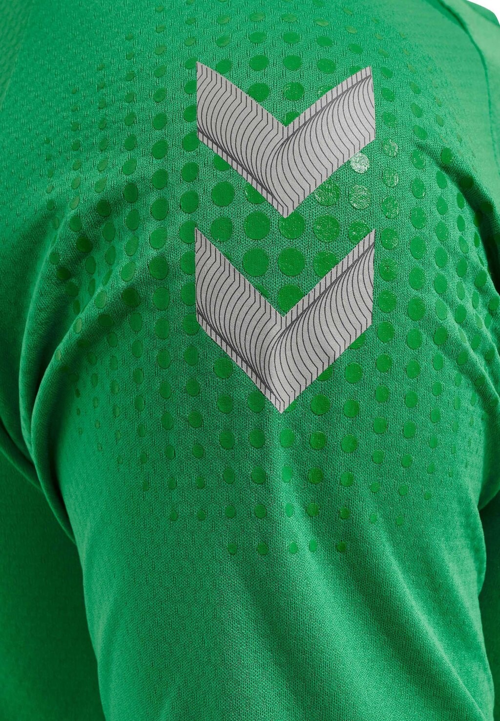 Принт на футболке Lead Hummel, желейные конфеты
Принт на футболке Lead Hummel, желейные конфеты