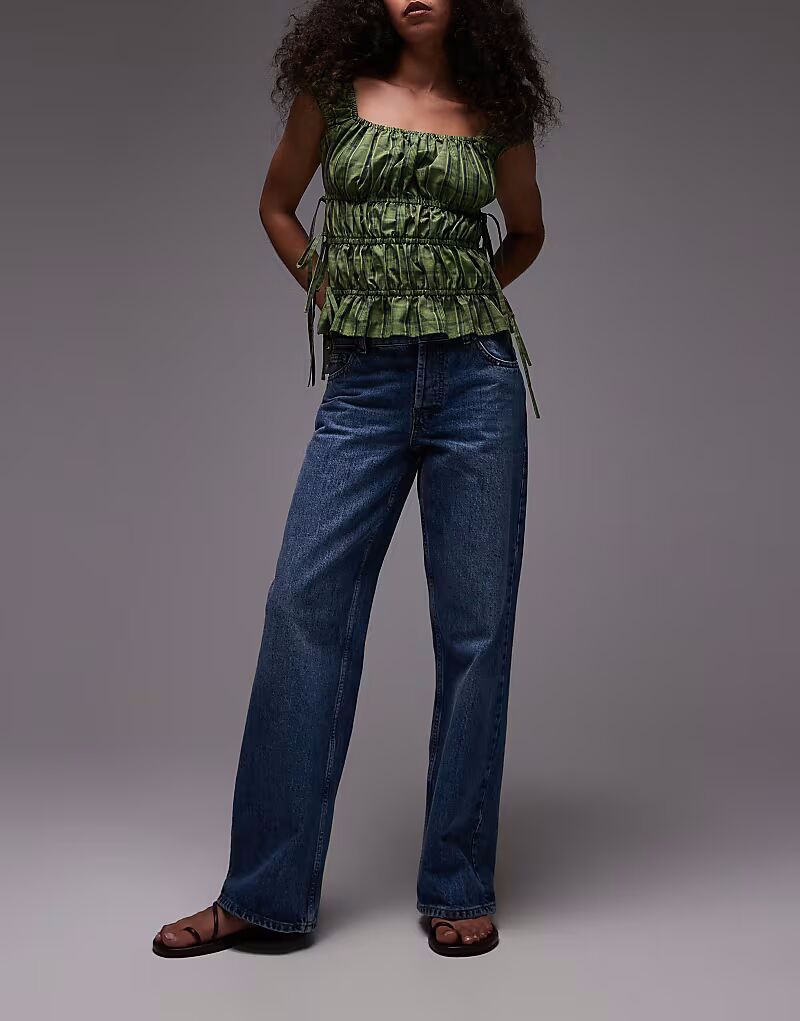 Джинсы Topshop Ember с низкой посадкой и широкими штанинами, средне-синего цвета
Джинсы Topshop Ember с низкой посадкой и широкими штанинами, средне-синего цвета