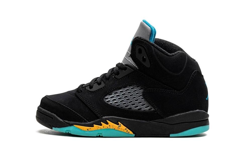Кроссовки детские Air 5 "Aqua" Jordan, черный
Кроссовки детские Air 5 "Aqua" Jordan, черный
