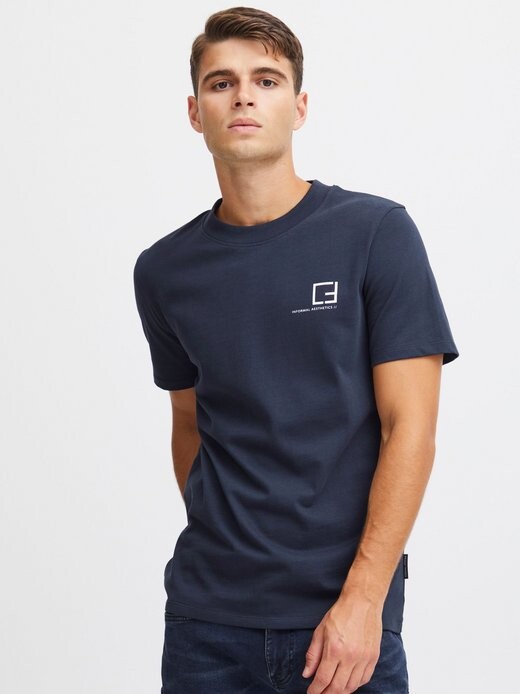 Футболка с надписью Casual Friday, синий
Футболка с надписью Casual Friday, синий