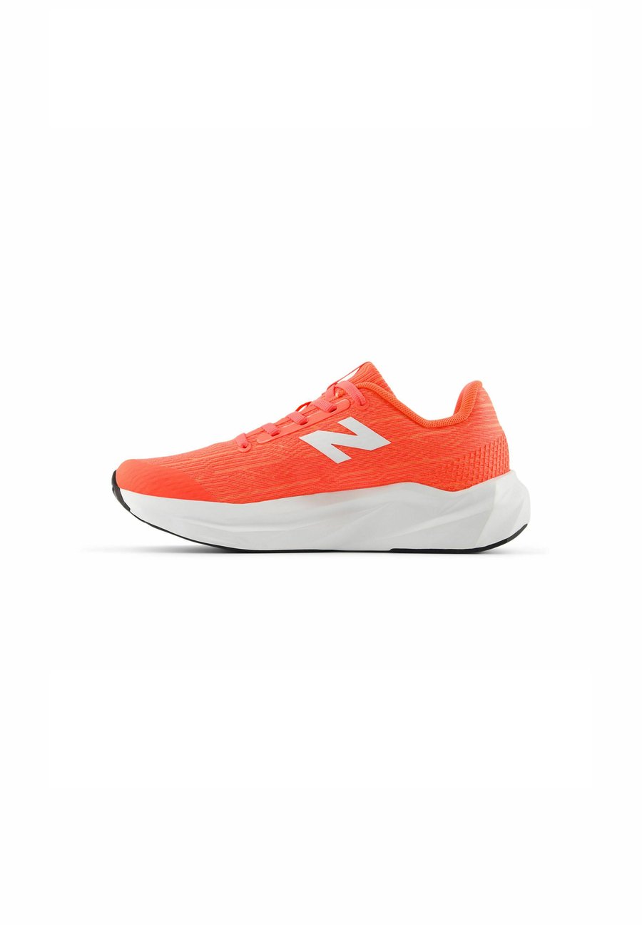 Кроссовки New Balance SNEAKER FUELCELL PROPEL V5, Urgent Red White/Red
Кроссовки New Balance SNEAKER FUELCELL PROPEL V5, Urgent Red White/Red