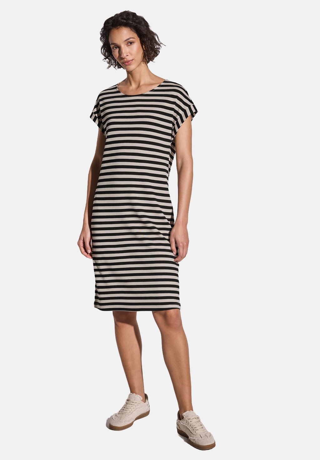 Платье из джерси GESTREIFTES Street One, черный
Платье из джерси GESTREIFTES Street One, черный