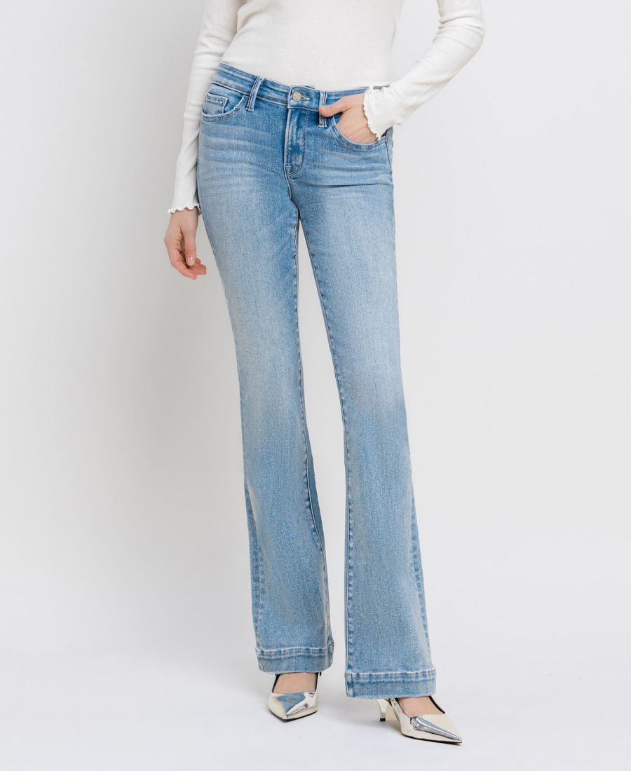 Женские джинсы средней посадки с расклешенными штанинами Vervet, Legendary blue
Женские джинсы средней посадки с расклешенными штанинами Vervet, Legendary blue