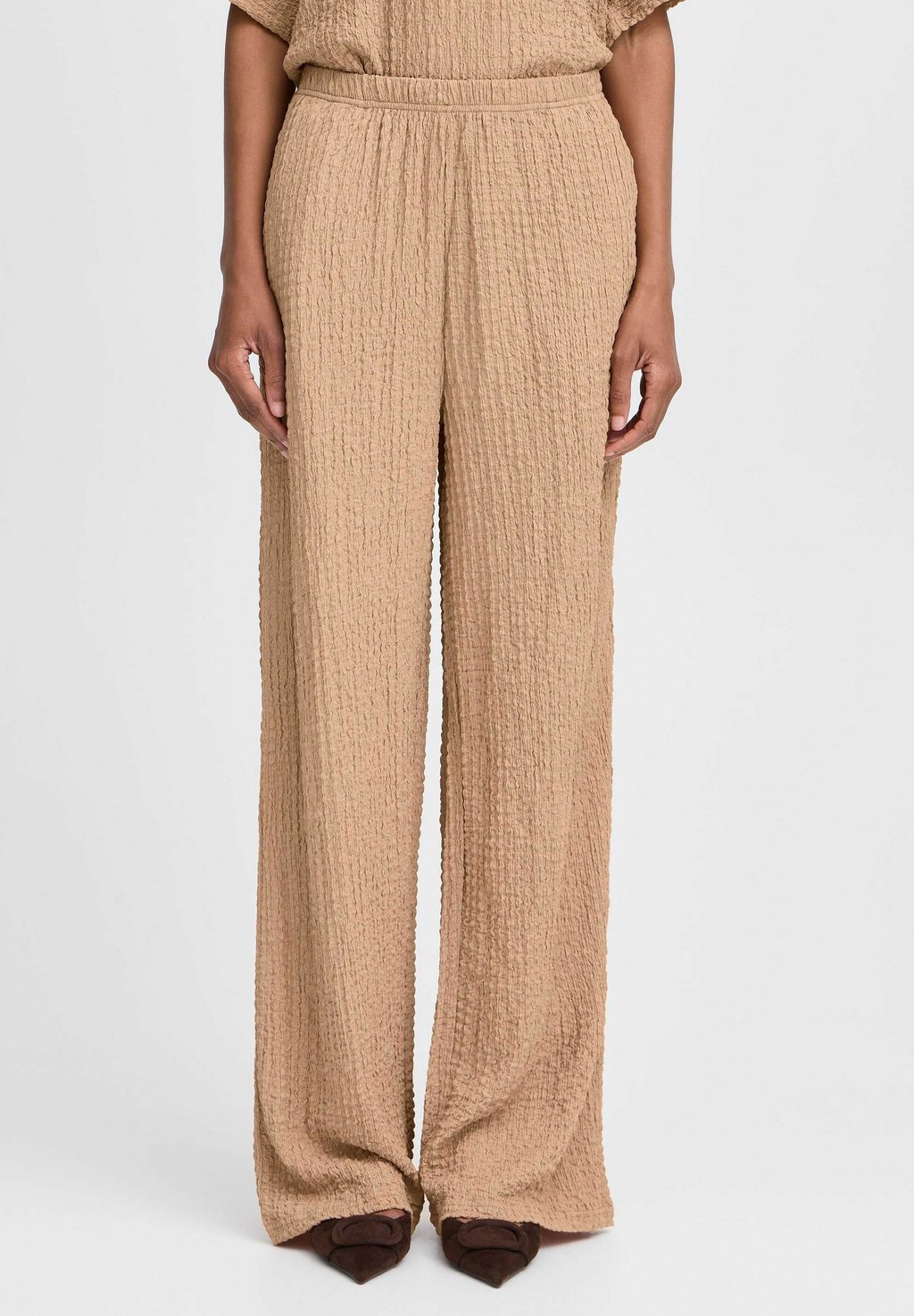 Брюки BYUMMI b.young by Zalando, коричневый
Брюки BYUMMI b.young by Zalando, коричневый