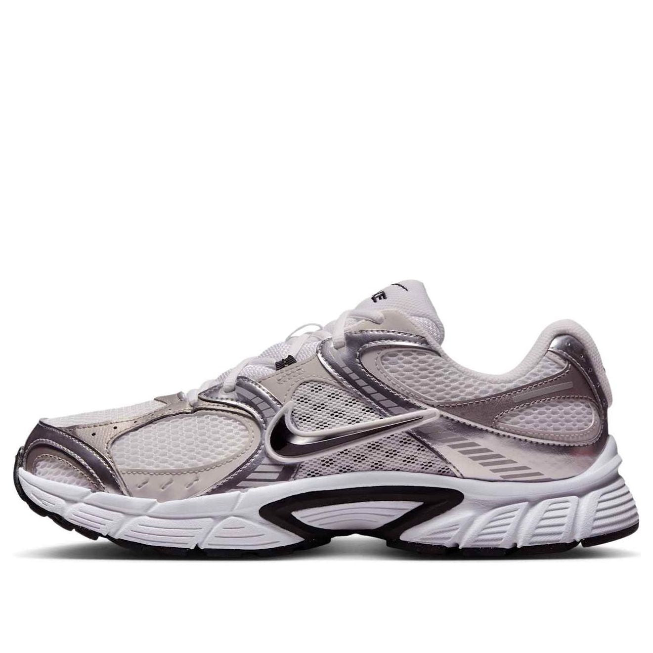 Кроссовки Nike V5 RNR 'Vast Grey'
Кроссовки Nike V5 RNR 'Vast Grey'