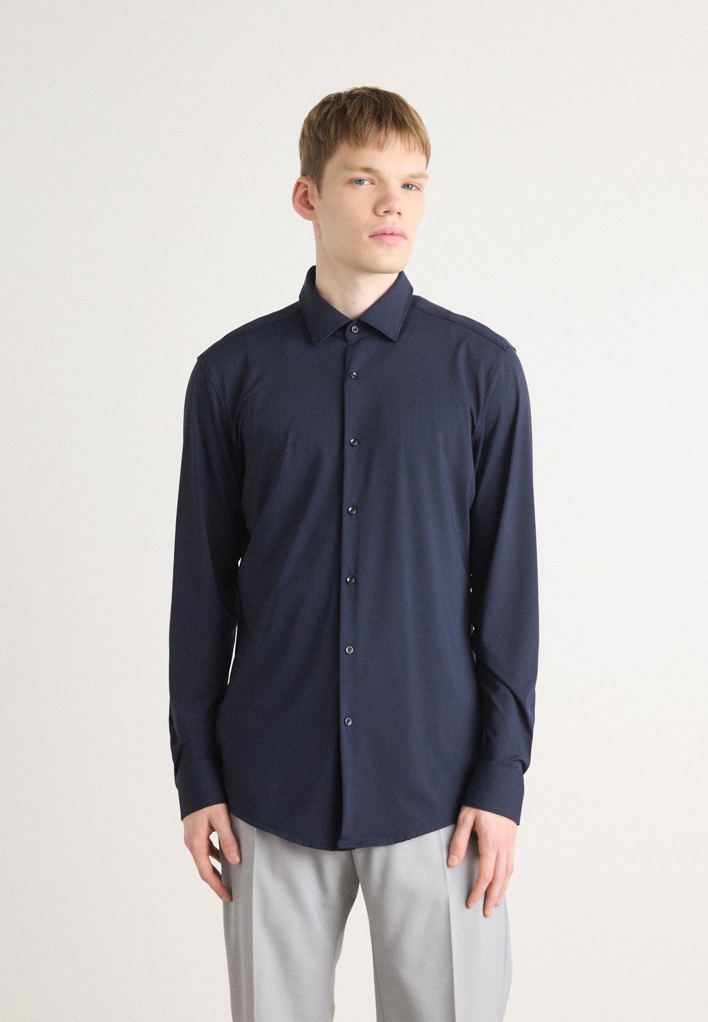 Рубашка KENNO HUGO, темно-синий
Рубашка KENNO HUGO, темно-синий
