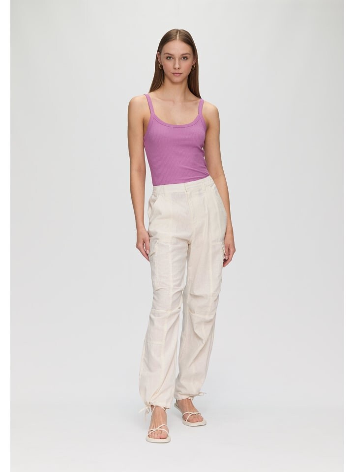 Тканевые брюки QS lang, кремовый
Тканевые брюки QS lang, кремовый