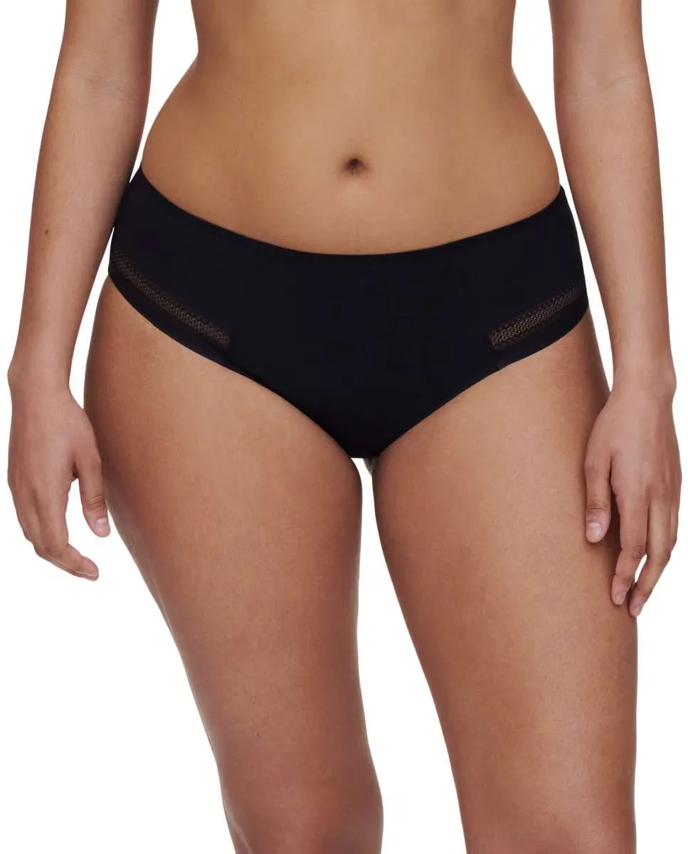 Классические трусы с невидимым эффектом из линейки Easy Bliss Chantelle, чёрный 
Классические трусы с невидимым эффектом из линейки Easy Bliss Chantelle, чёрный