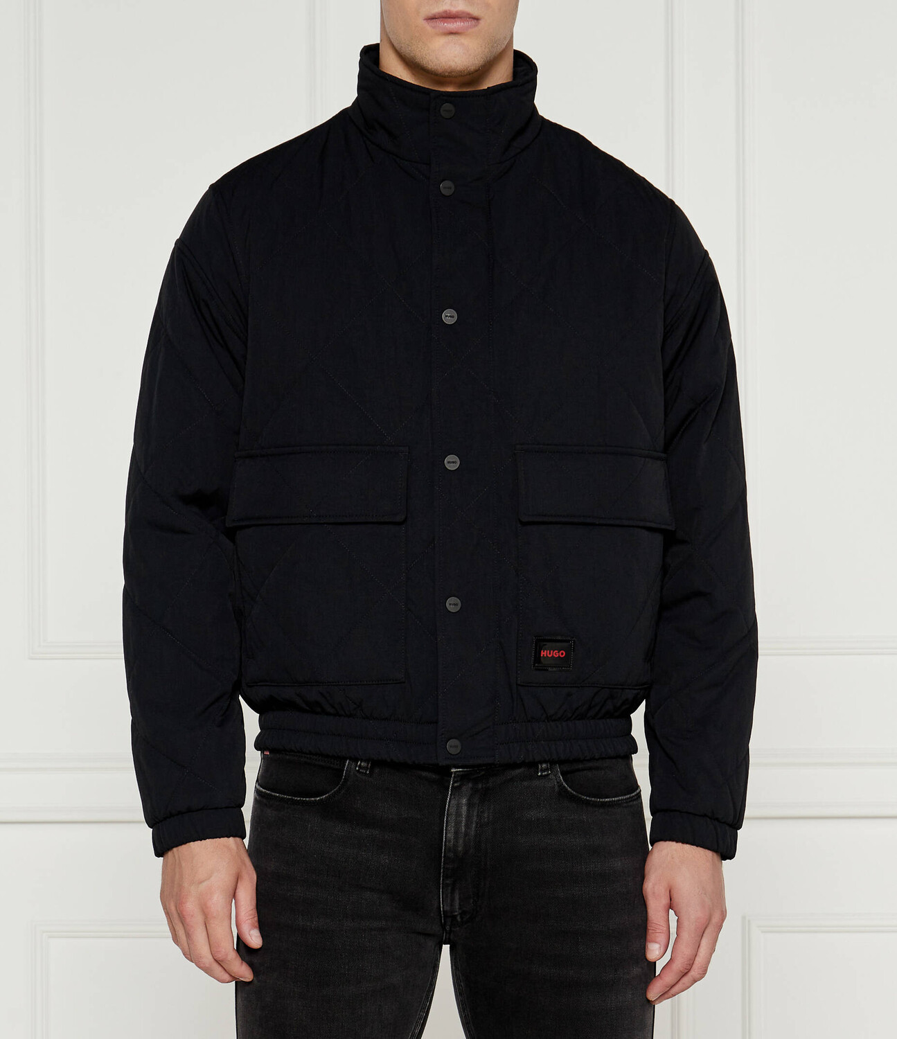 Стеганая куртка HUGO Barren2431 Regular Fit, черный
Стеганая куртка HUGO Barren2431 Regular Fit, черный