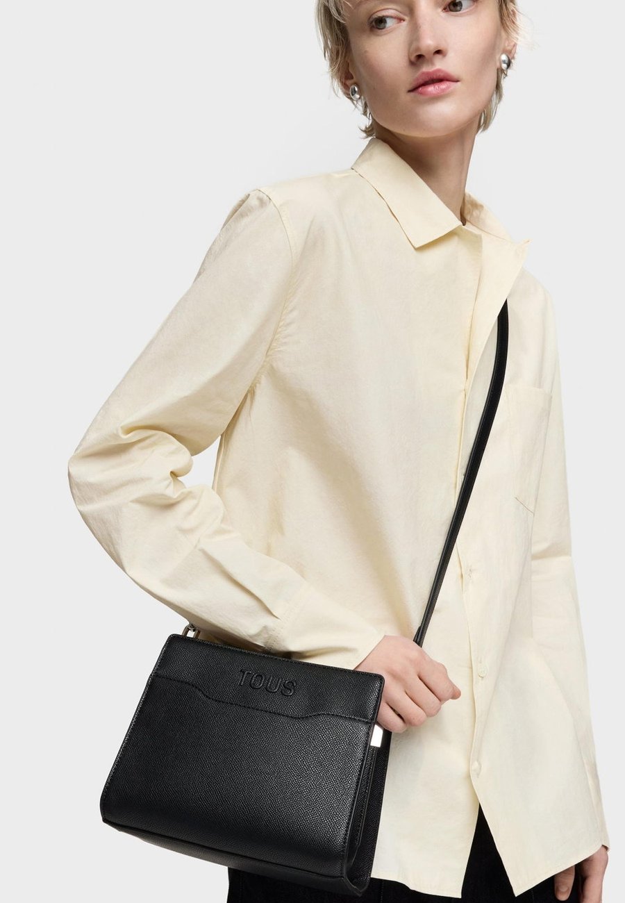 Сумка Tous AUDREE, Black
Сумка Tous AUDREE, Black