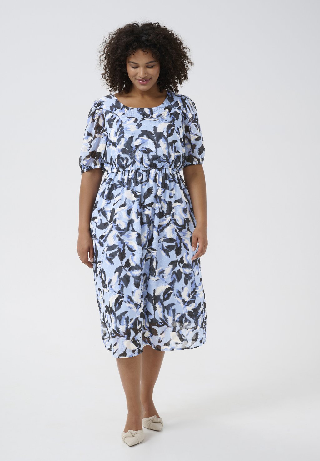 Повседневное платье KCELONA Kaffe Curve, светло-голубой
Повседневное платье KCELONA Kaffe Curve, светло-голубой