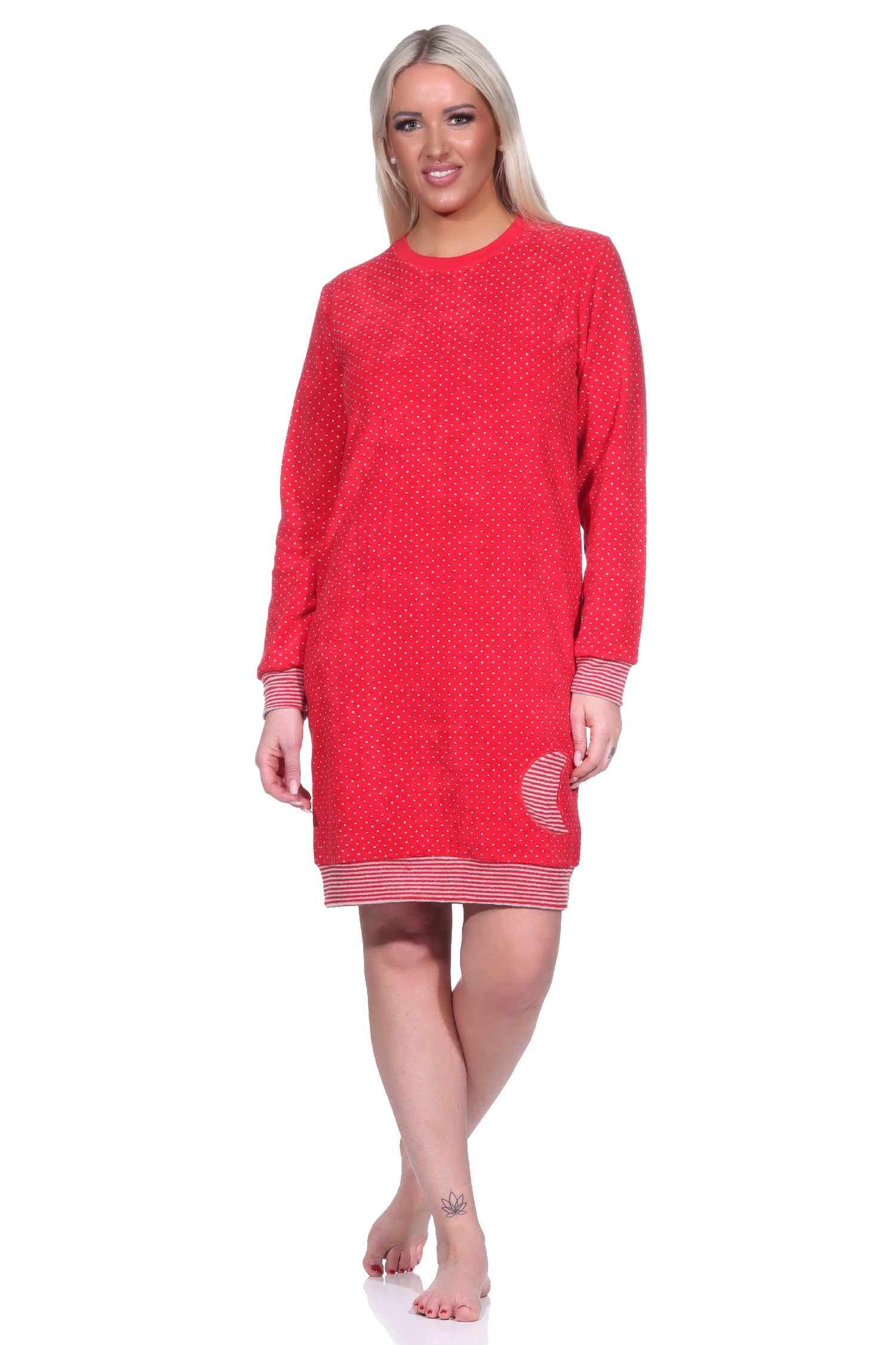 Ночная рубашка NORMANN Frottee Bündchen Tupfen und Ringeldesign, красочный 
Ночная рубашка NORMANN Frottee Bündchen Tupfen und Ringeldesign, красочный