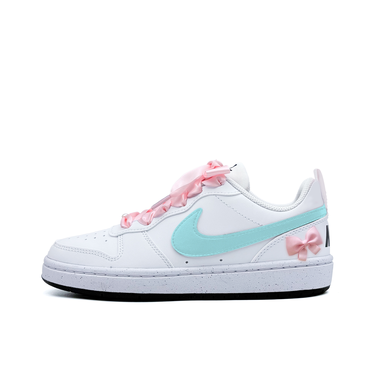 Nike Кроссовки для скейтбординга Court Borough Cyan Cherry Butterfly Abс износостойким верхом, низкие, для детей, бело-черные, для подростков
Nike Кроссовки для скейтбординга Court Borough Cyan Cherry Butterfly Abс износостойким верхом, низкие, для детей, бело-черные, для подростков