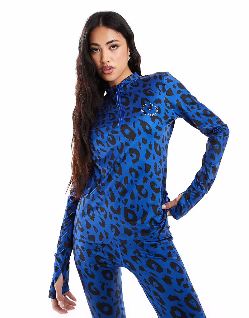 Базовый топ с длинными рукавами и полумолнией, синего цвета South Beach
Базовый топ с длинными рукавами и полумолнией, синего цвета South Beach