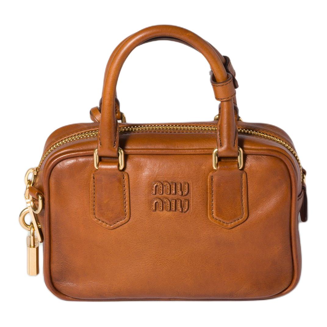 MIU MIU Сумка боулинг из телячьей кожи Аркади
MIU MIU Сумка боулинг из телячьей кожи Аркади