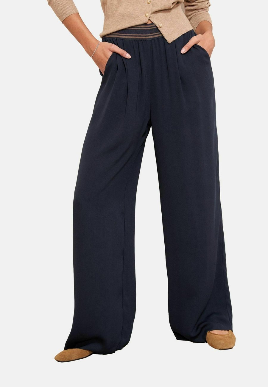 Брюки Friends Like These Trousers, Navy Stripe/Blue
Брюки Friends Like These Trousers, Navy Stripe/Blue