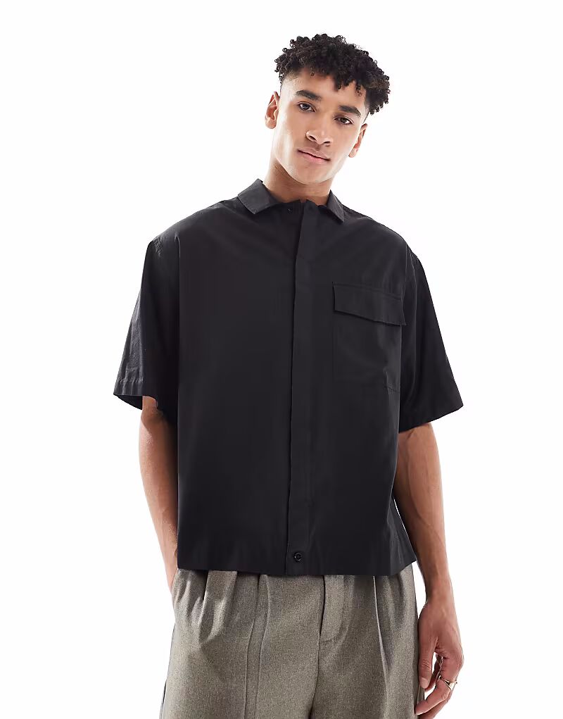 ASOS DESIGN свободная рубашка свободного кроя из поплина с коротким рукавом черного цвета
ASOS DESIGN свободная рубашка свободного кроя из поплина с коротким рукавом черного цвета