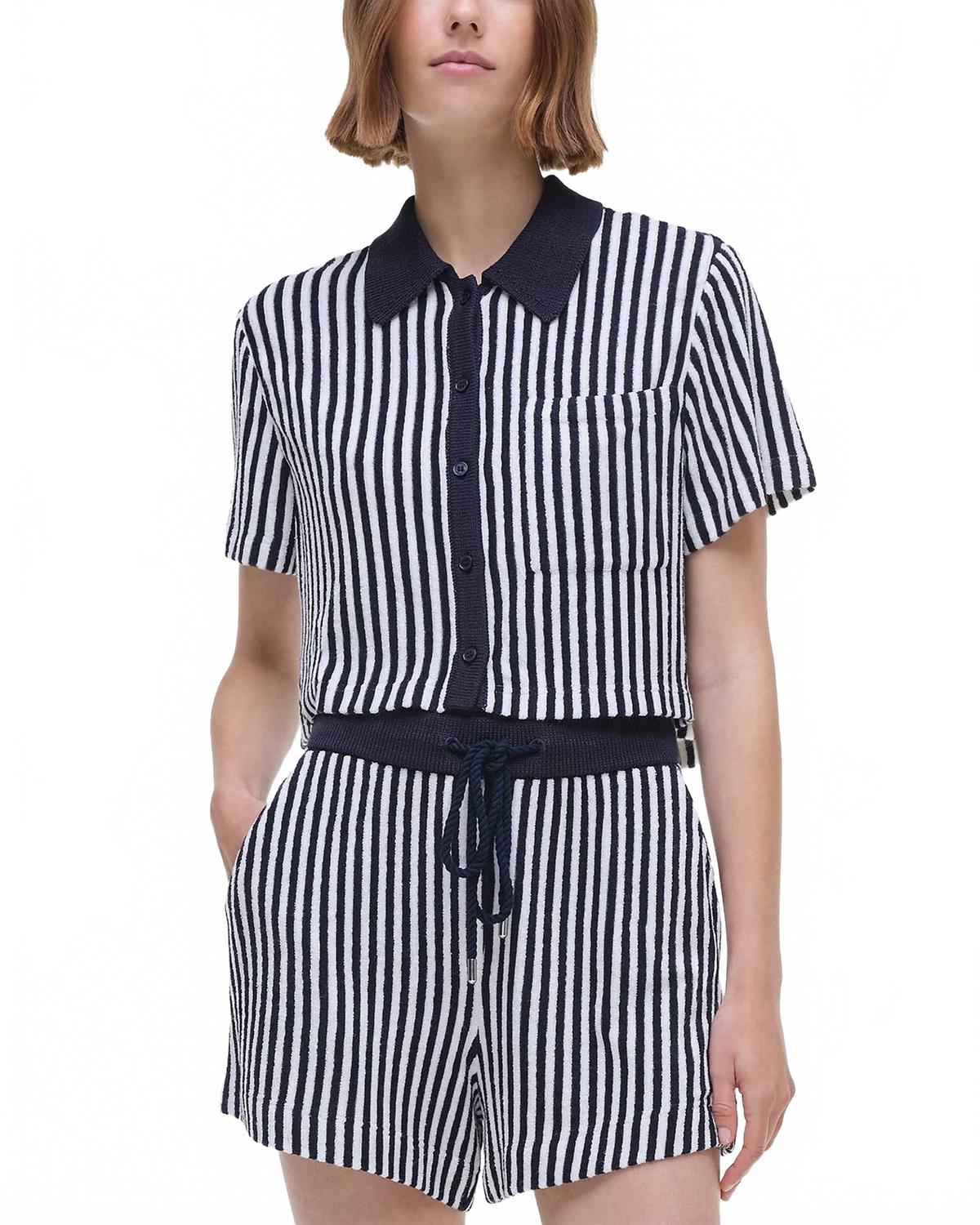 Укороченная рубашка с короткими рукавами в полоску SIMKHAI, Midnigth Stripe
Укороченная рубашка с короткими рукавами в полоску SIMKHAI, Midnigth Stripe