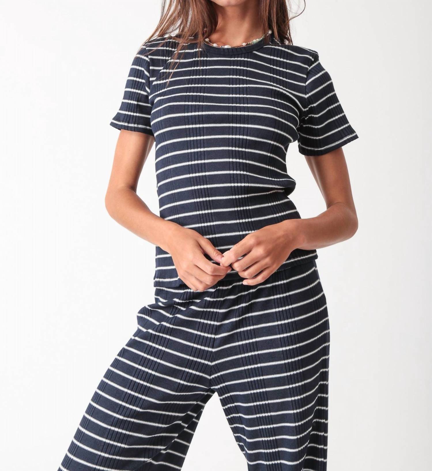 Футболка в полоску 90-х индиго Electric & Rose, Розовый, Футболка в полоску 90-х индиго Electric & Rose
Футболка в полоску 90-х индиго Electric & Rose, Розовый, Футболка в полоску 90-х индиго Electric & Rose