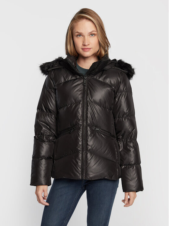 Пуховик стандартного кроя Calvin Klein, черный
Пуховик стандартного кроя Calvin Klein, черный