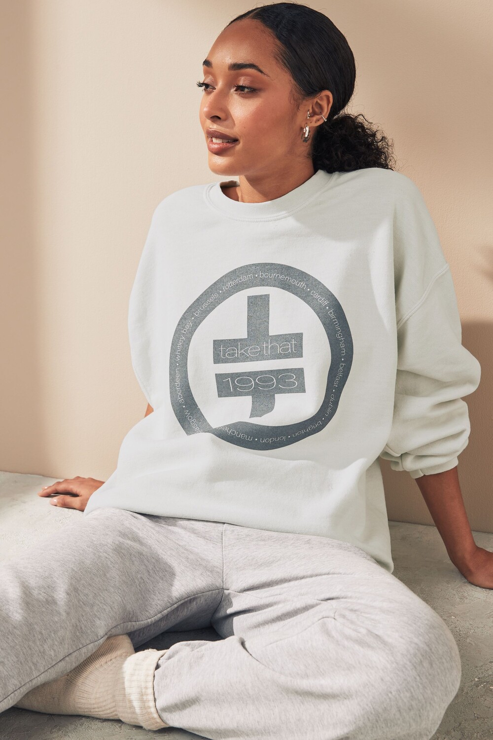 Возьми эту толстовку Next, бежевый
Возьми эту толстовку Next, бежевый