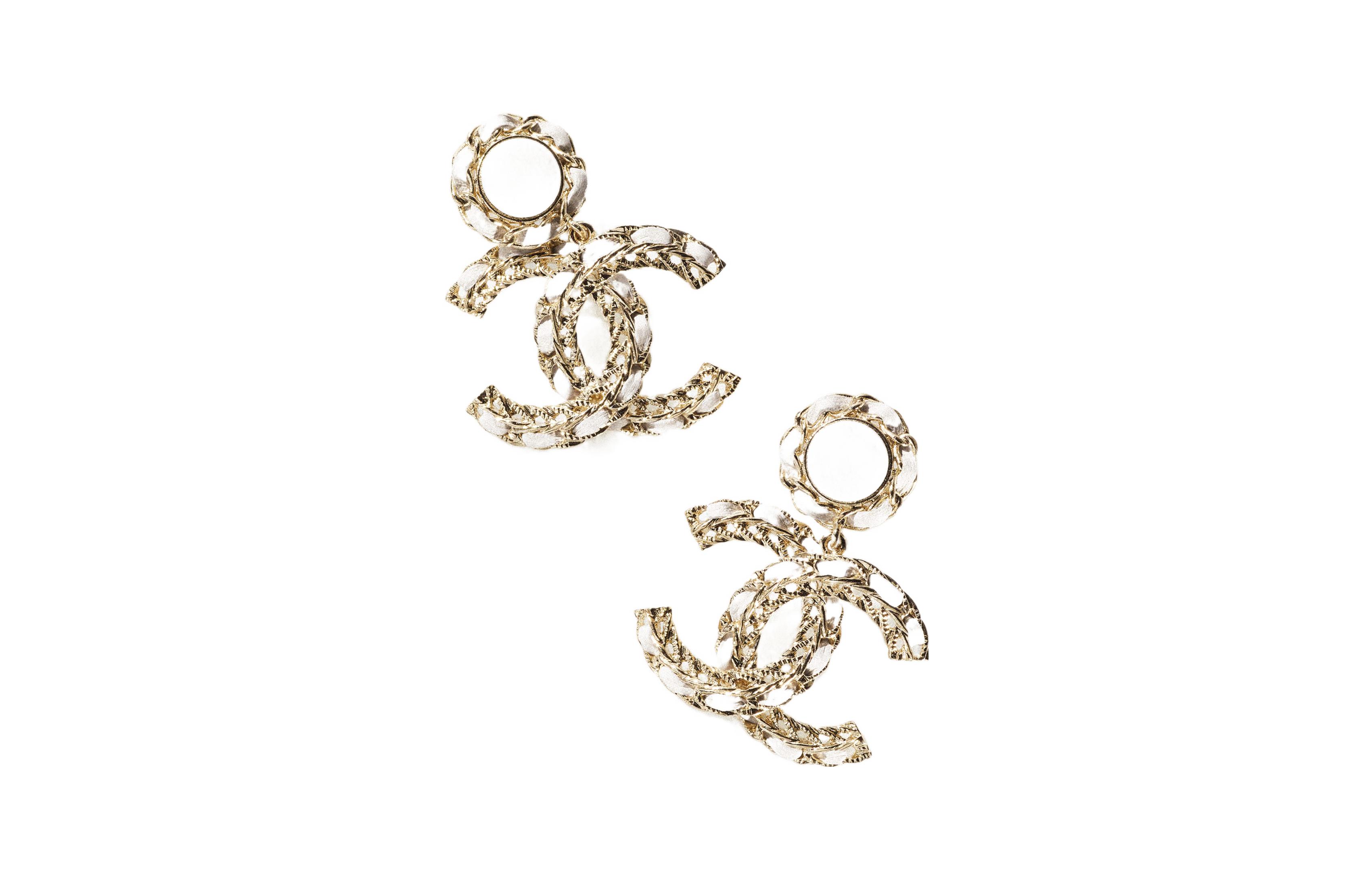 Серьги женские золотые CHANEL, золото
Серьги женские золотые CHANEL, золото