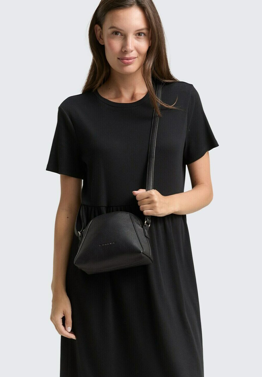 Сумка кросс-боди TOM TAILOR Cross body bag, Schwarz Black/Black
Сумка кросс-боди TOM TAILOR Cross body bag, Schwarz Black/Black