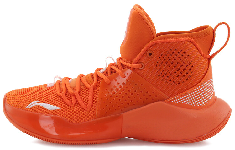 Баскетбольные кроссовки SONIC 8 мужские с высоким берцем цвета редьки и оранжевого цвета Lining
Баскетбольные кроссовки SONIC 8 мужские с высоким берцем цвета редьки и оранжевого цвета Lining