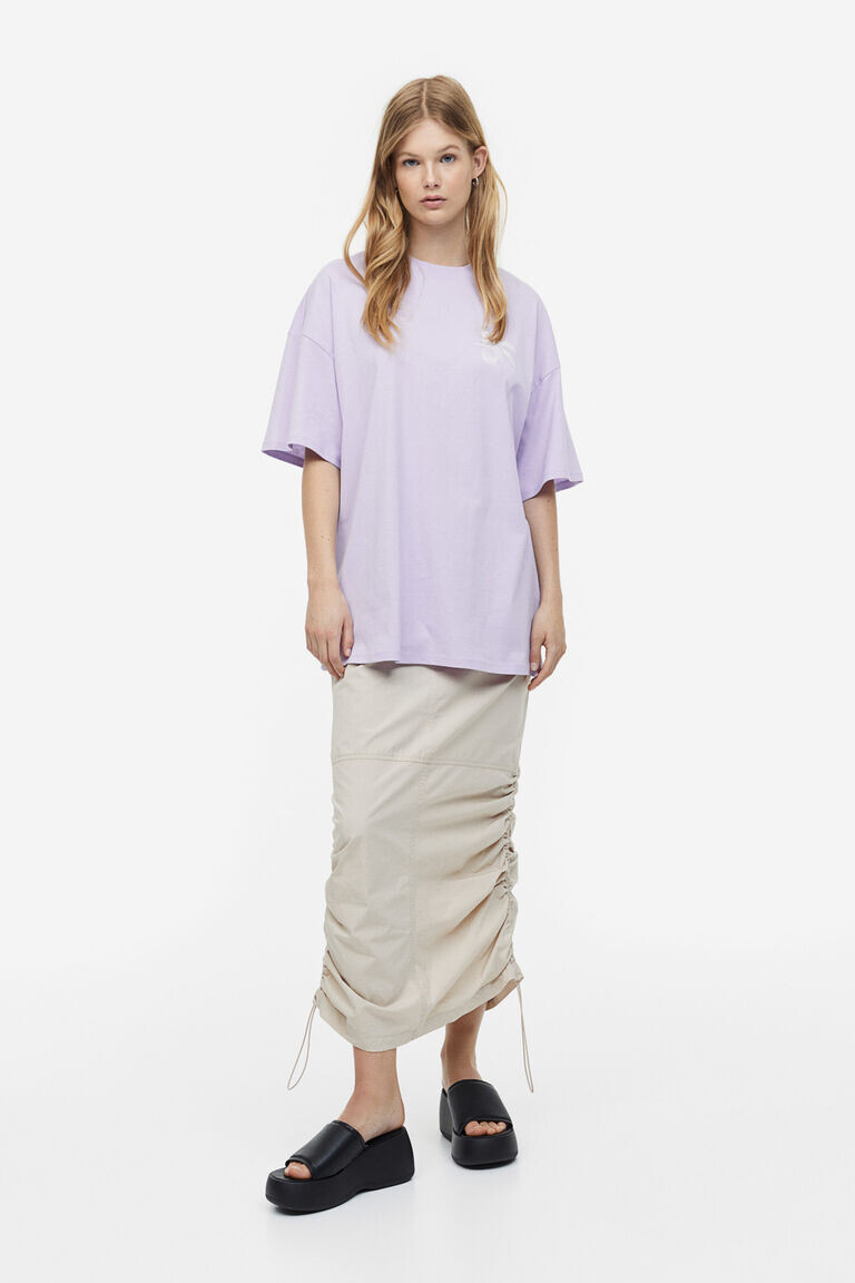 Футболка оверсайз с принтом H&M, фиолетовый
Футболка оверсайз с принтом H&M, фиолетовый