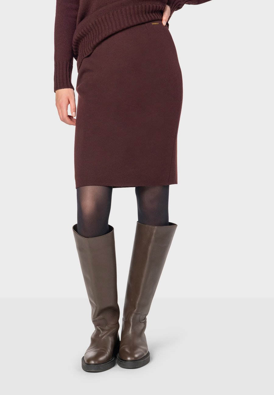 Юбка NAULOVER Pencil skirt, Grenadine/Brown
Юбка NAULOVER Pencil skirt, Grenadine/Brown