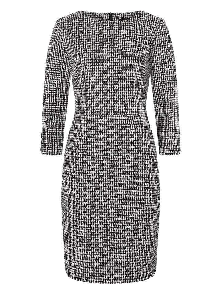 Платье до колена More & More
Платье до колена More & More