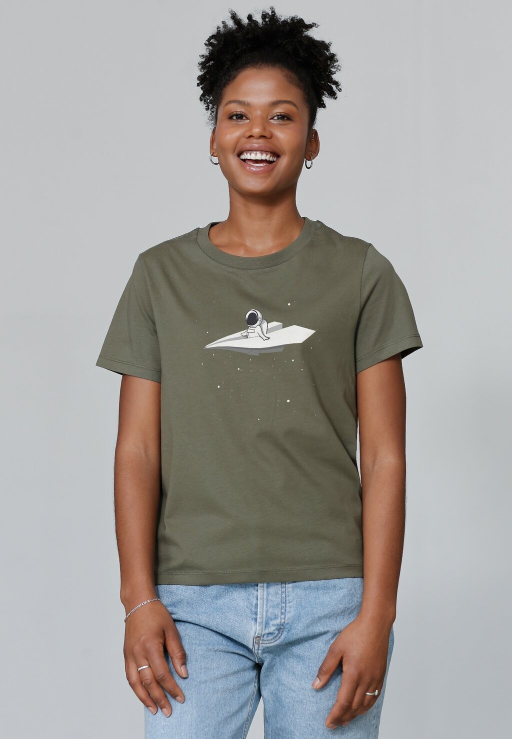 Футболка с принтом FLY ME TO THE MOON watapparel, хаки
Футболка с принтом FLY ME TO THE MOON watapparel, хаки