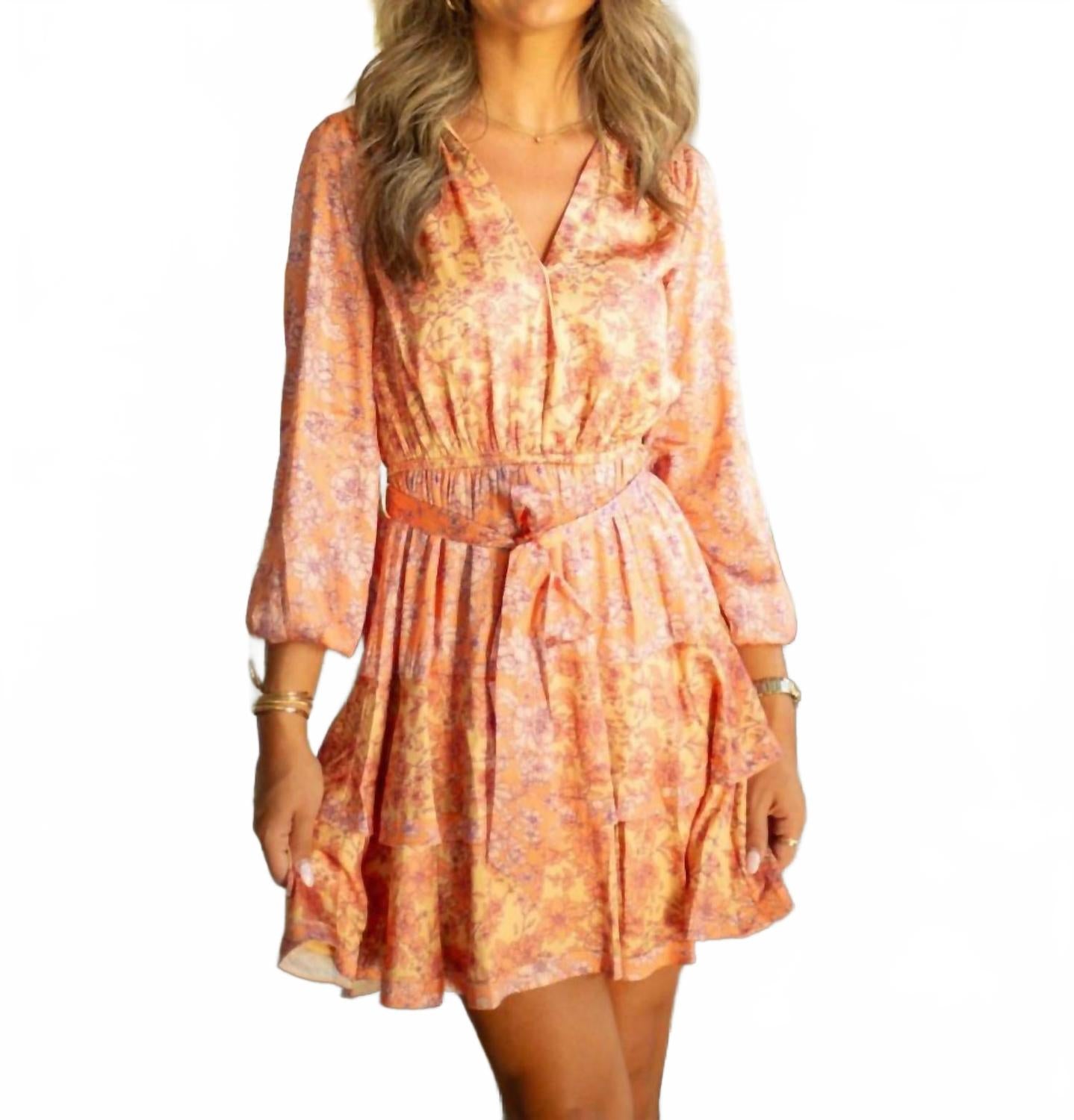 Коралловое многоцветное платье с длинными рукавами и цветочным принтом Current air
Коралловое многоцветное платье с длинными рукавами и цветочным принтом Current air