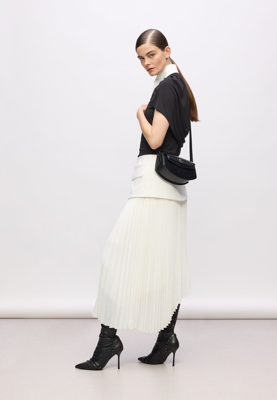 Сумка кросс-боди KARL LAGERFELD STUDIO CROC, Black
Сумка кросс-боди KARL LAGERFELD STUDIO CROC, Black