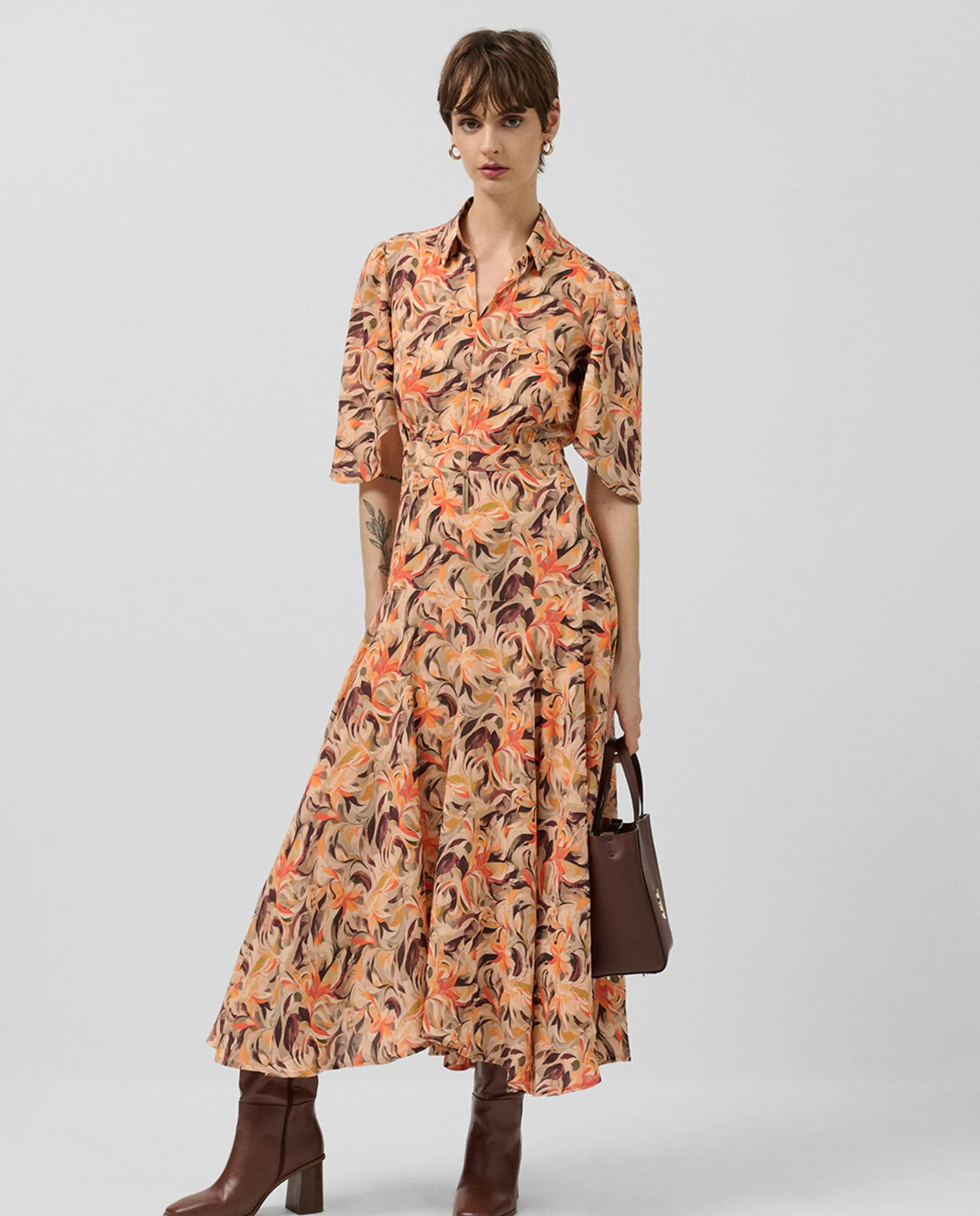 Платье из шифона с воланами на рукавах и цветочным принтом Roberto Verino, оранжевый
Платье из шифона с воланами на рукавах и цветочным принтом Roberto Verino, оранжевый