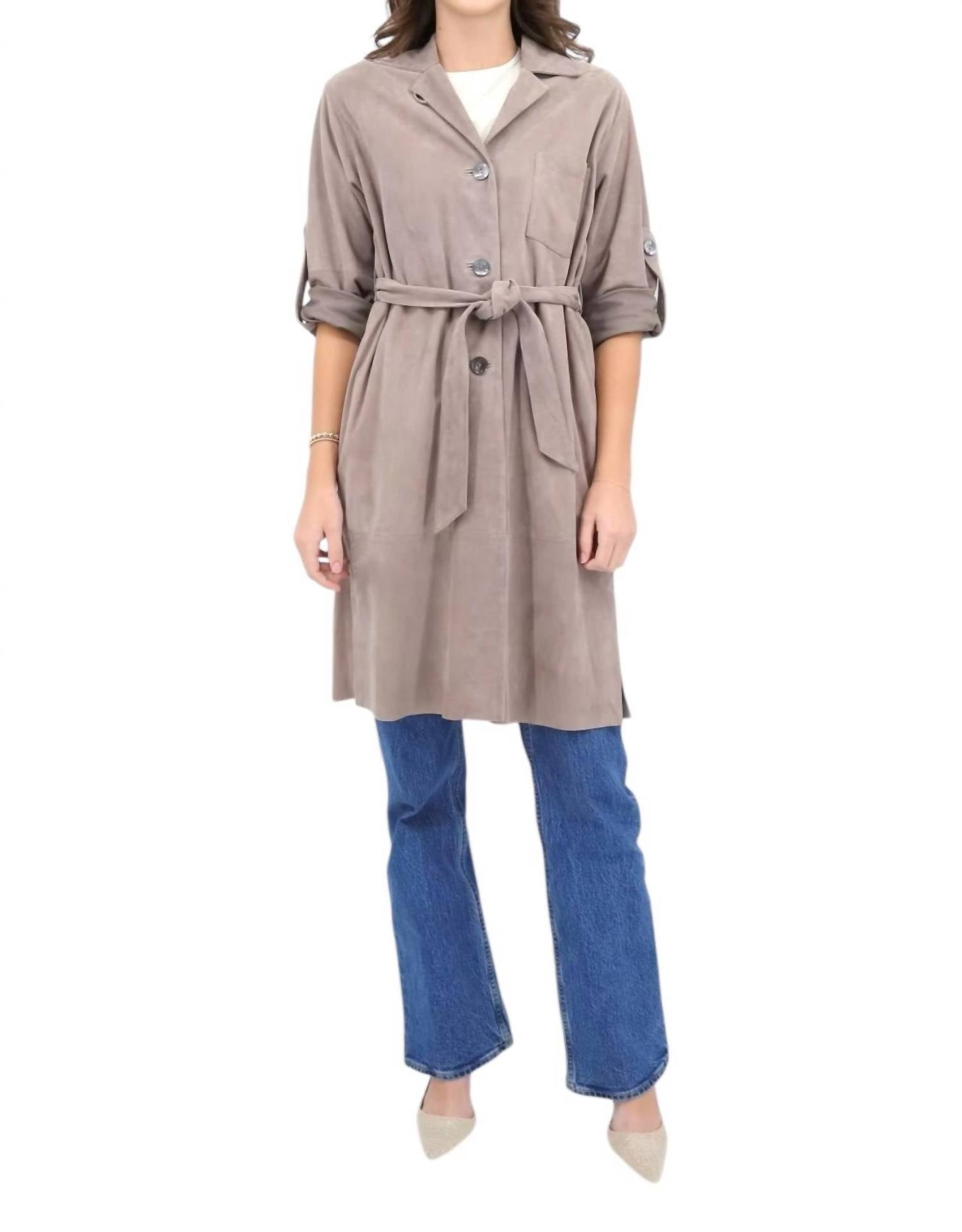 Замшевое пальто в цвете "грязь" Suprema, Mud
Замшевое пальто в цвете "грязь" Suprema, Mud