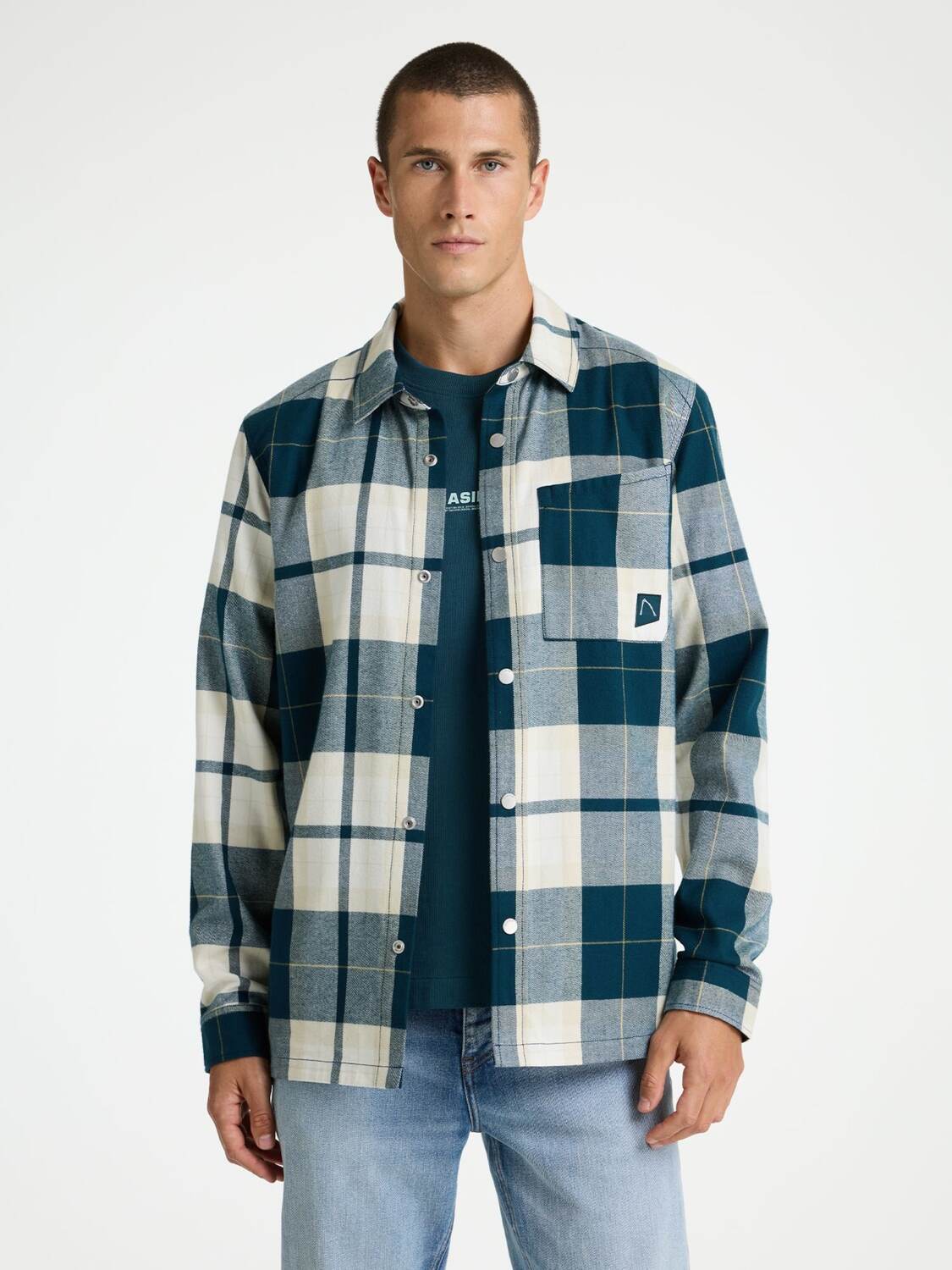 CHASIN' Футболка 'Axel Ryze' в белом цвете
CHASIN' Футболка 'Axel Ryze' в белом цвете