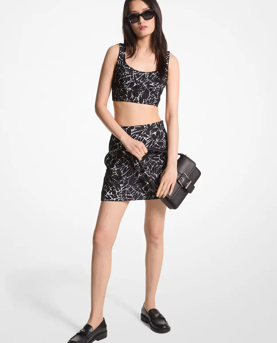 Короткая юбка с пальмовым кружевом Michael Michael Kors, черный
Короткая юбка с пальмовым кружевом Michael Michael Kors, черный