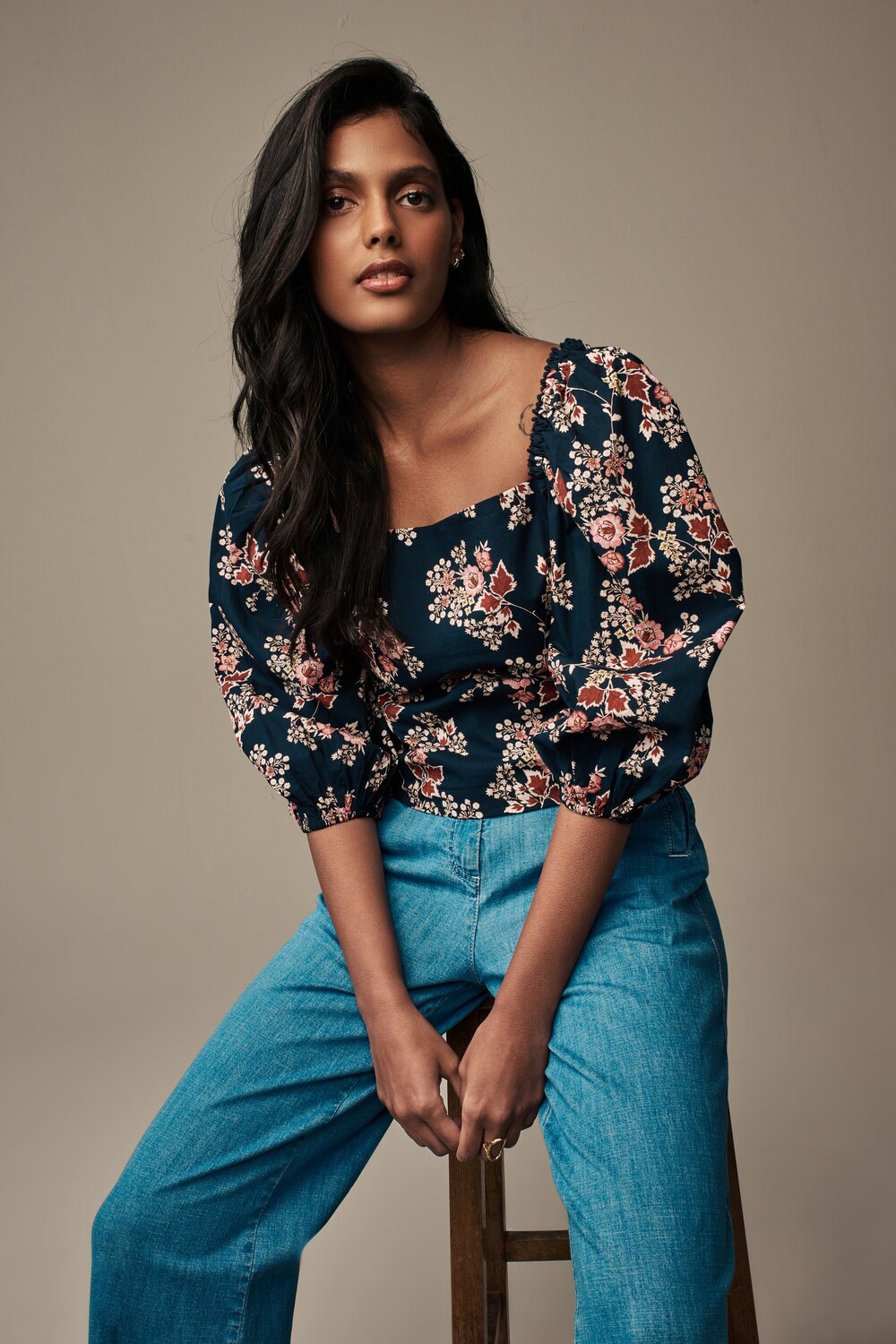 Топ с открытыми плечами и пышными рукавами Laura Ashley, синий
Топ с открытыми плечами и пышными рукавами Laura Ashley, синий