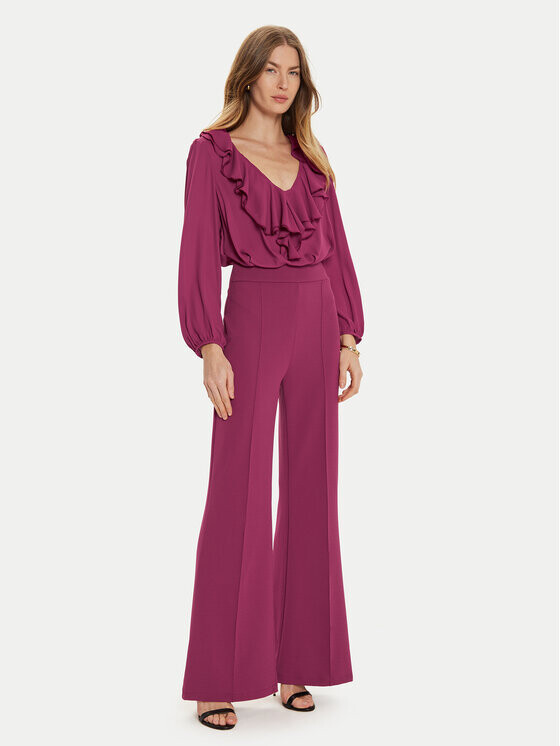 Комбинезон стандартной посадки Rinascimento, красный
Комбинезон стандартной посадки Rinascimento, красный