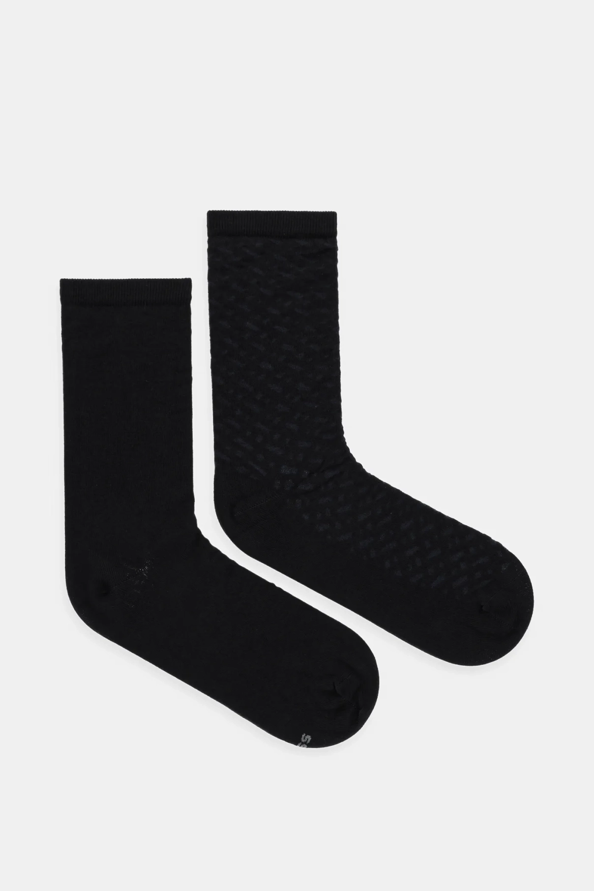 2 упаковки носков BOSS, черный
2 упаковки носков BOSS, черный