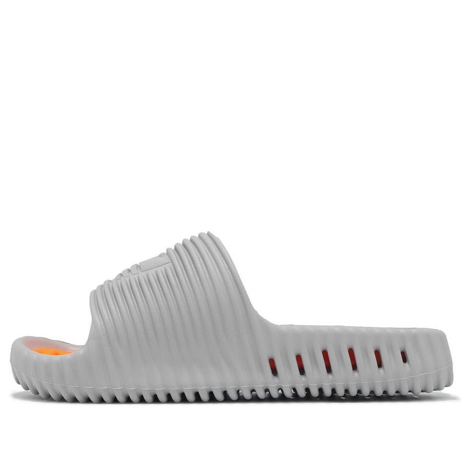 Шлепанцы Adidas Adilette 25 'Grey Solar Orange'
Шлепанцы Adidas Adilette 25 'Grey Solar Orange'