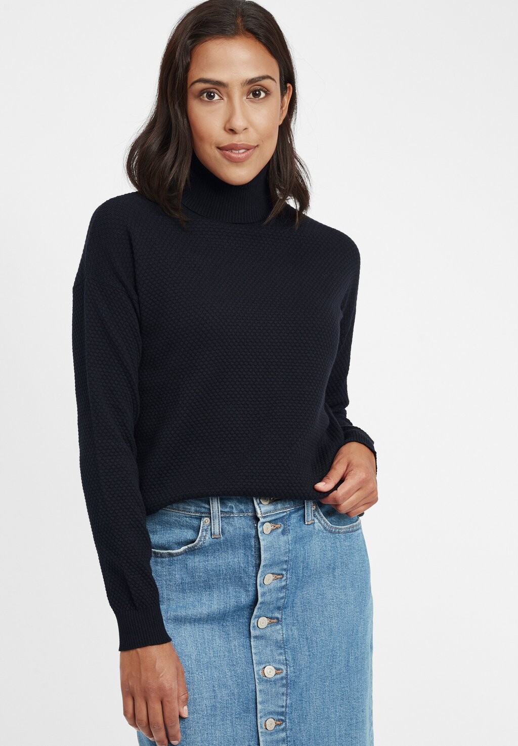 Свитер Oxsina Oxmo, цвет insignia b
Свитер Oxsina Oxmo, цвет insignia b