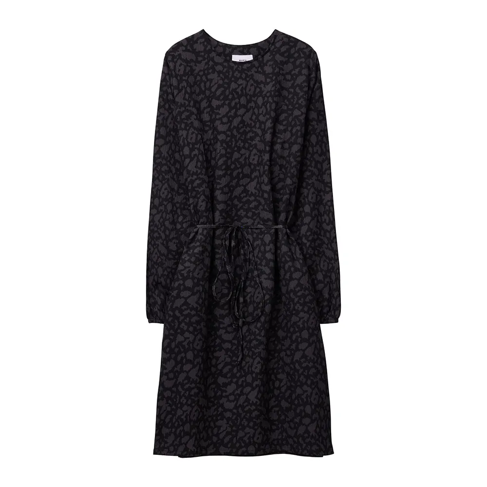 Платье Makia Laila long sleeve long, черный 
Платье Makia Laila long sleeve long, черный