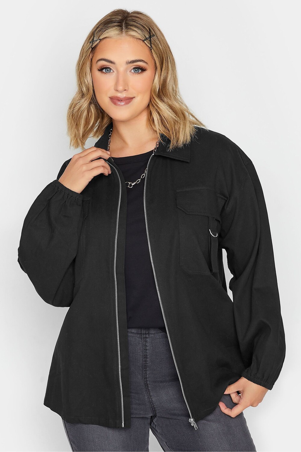 Бомбер лимитированной модели в практичном стиле Yours, черный 
Бомбер лимитированной модели в практичном стиле Yours, черный