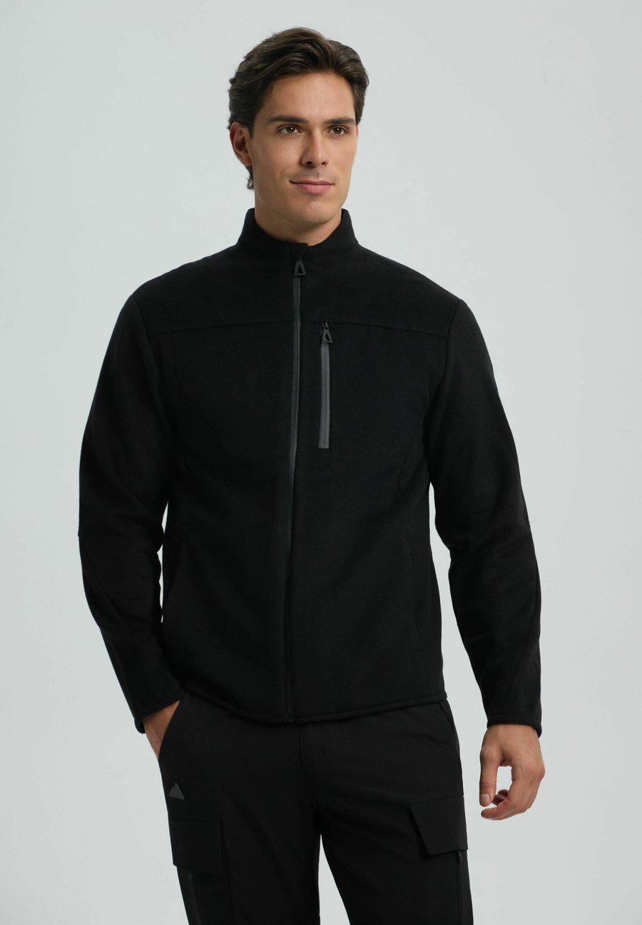 Куртка Dachstein MIDLAYER MARZ, Schwarz/Black
Куртка Dachstein MIDLAYER MARZ, Schwarz/Black